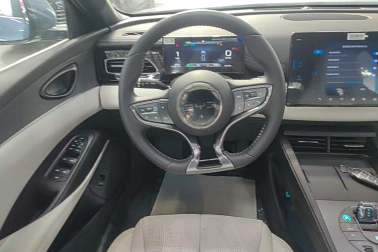 Used BYD Seal 06 New Energy 2024 DM-i 120KM Luxury Model Steering Wheel
