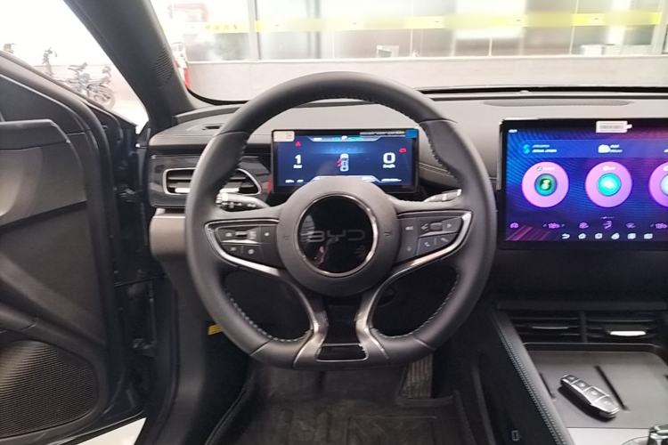 Used BYD Seal 06 New Energy 2024 DM-i 120KM Prestige Model Steering Wheel