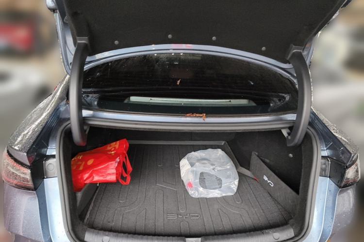 Used BYD Seal 06 New Energy 2024 DM-i 80KM Prestige Model Trunk