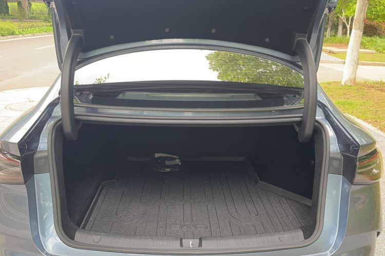 Used BYD Seal 06 New Energy 2024 DM-i 80KM Prestige Model Trunk
