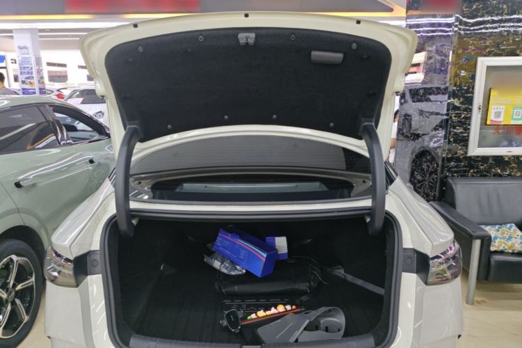 Used BYD Seal 06 New Energy 2024 DM-i 120KM Prestige Model Trunk