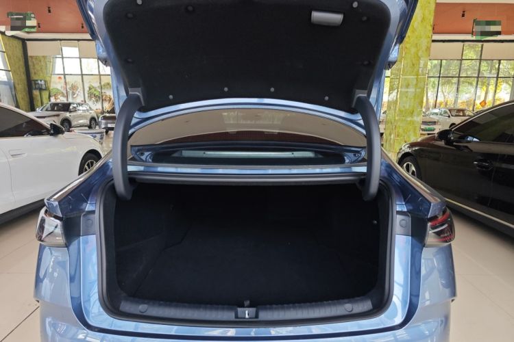 Used BYD Seal 06 New Energy 2024 DM-i 80KM Luxury Model Trunk