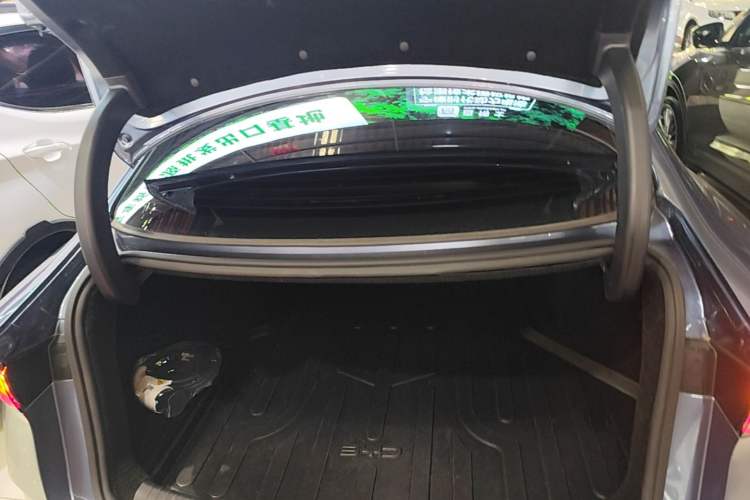 Used BYD Seal 06 New Energy 2024 DM-i 120KM Prestige Model Trunk