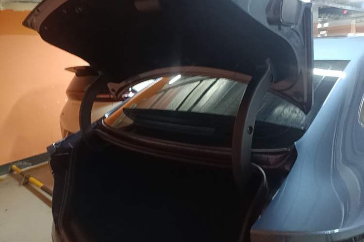 Used BYD Seal 06 New Energy 2024 DM-i 120KM Luxury Model Trunk