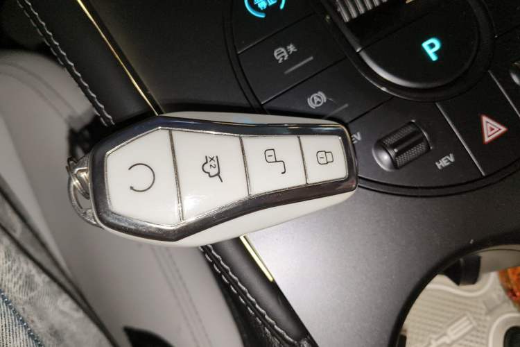 Used BYD Seal 06 New Energy 2024 DM-i 80KM Prestige Model Vehicle Key