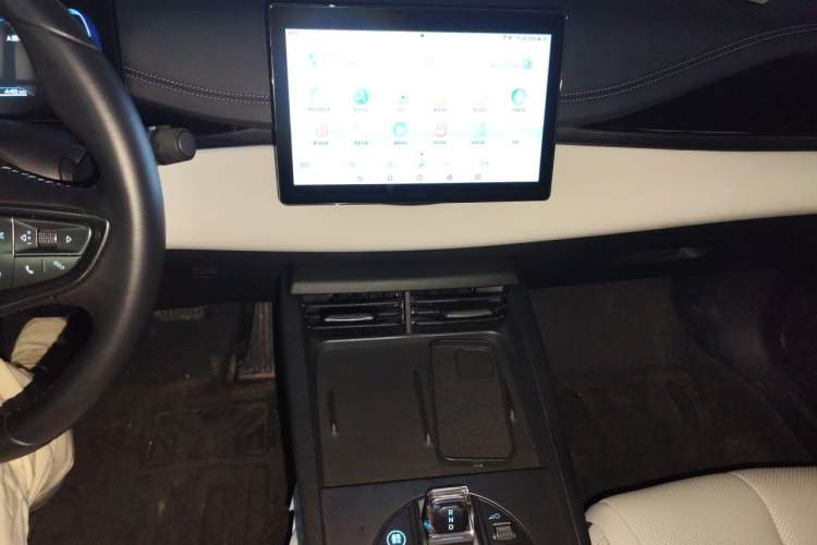 Used BYD Seal 06 New Energy 2024 DM-i 80KM Luxury Model Audio And AC Panel