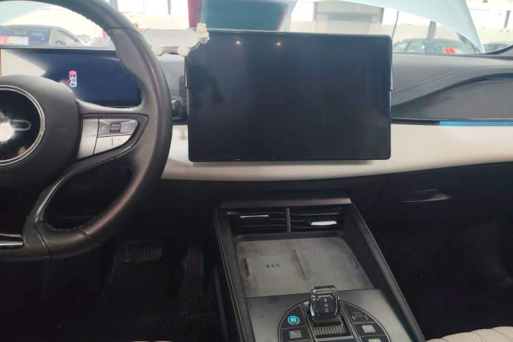 Used BYD Seal 06 New Energy 2024 DM-i 120KM Flagship Model Center Console