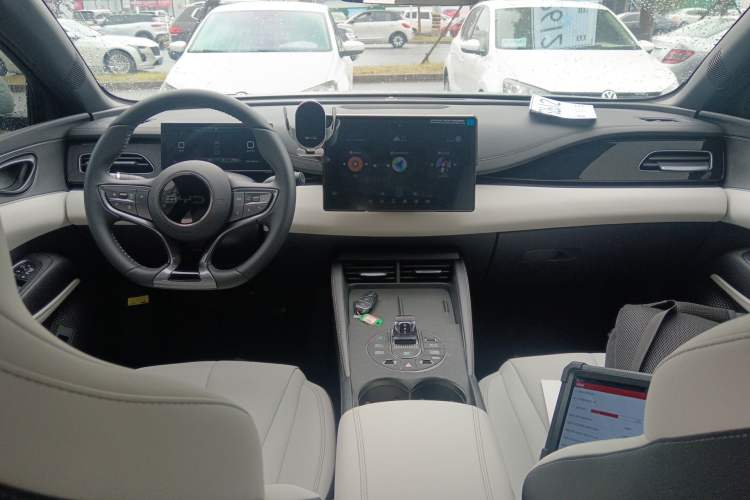 Used BYD Seal 06 New Energy 2024 DM-i 80KM Prestige Model Center Console