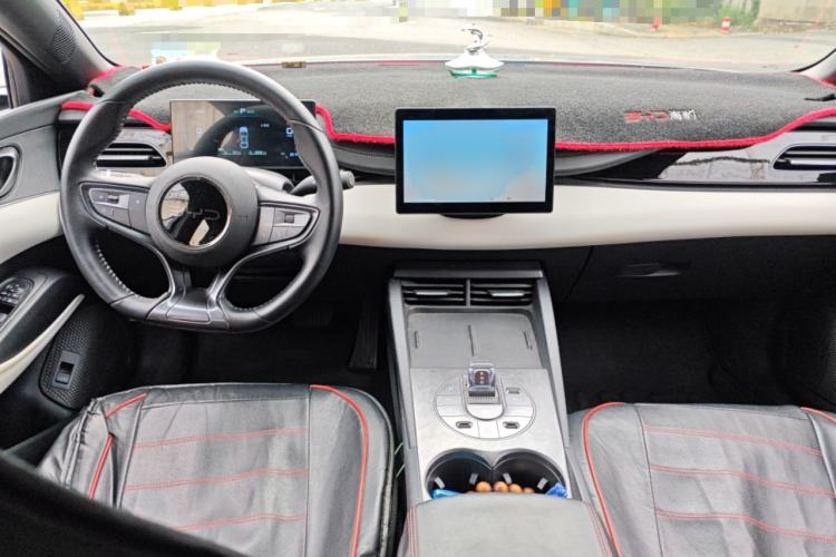 Used BYD Seal 06 New Energy 2024 DM-i 80KM Luxury Model Center Console