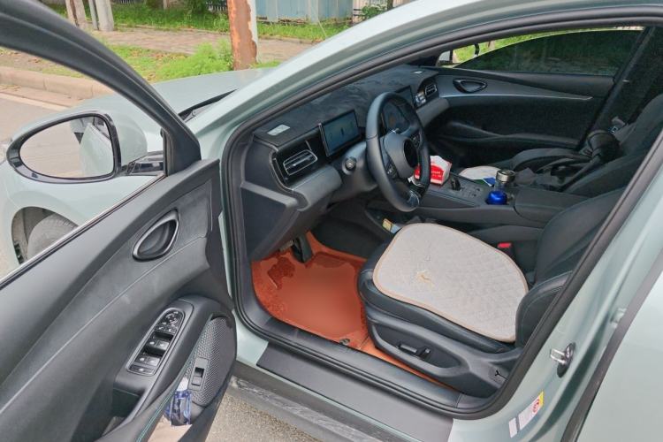 Used BYD Seal 06 New Energy 2024 DM-i 120KM Luxury Model Driver Seat