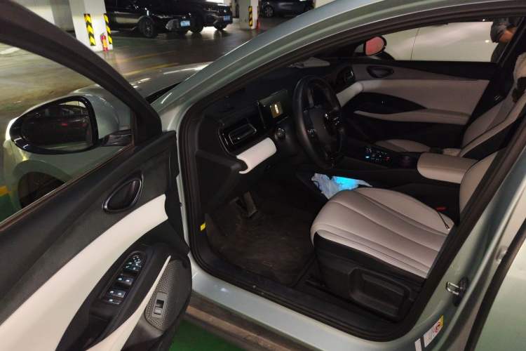 Used BYD Seal 06 New Energy 2024 DM-i 80KM Luxury Model Driver Seat