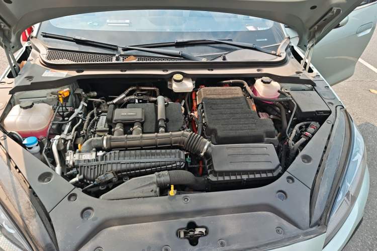 Used BYD Seal 06 New Energy 2024 DM-i 80KM Luxury Model Engine Bay