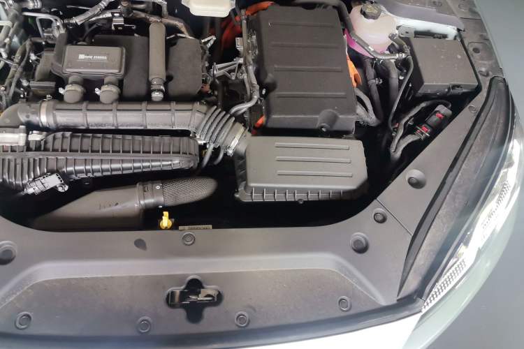 Used BYD Seal 06 New Energy 2024 DM-i 120KM Luxury Model Engine Bay Left