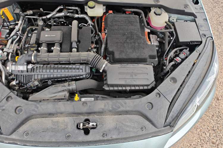 Used BYD Seal 06 New Energy 2024 DM-i 80KM Luxury Model Engine Bay Left