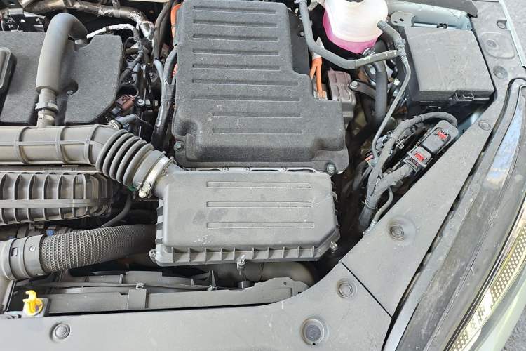 Used BYD Seal 06 New Energy 2024 DM-i 80KM Prestige Model Engine Bay Left