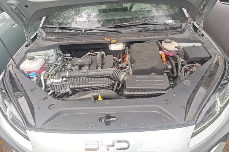 Used BYD Seal 06 New Energy 2024 DM-i 120KM Flagship Model Engine Bay
