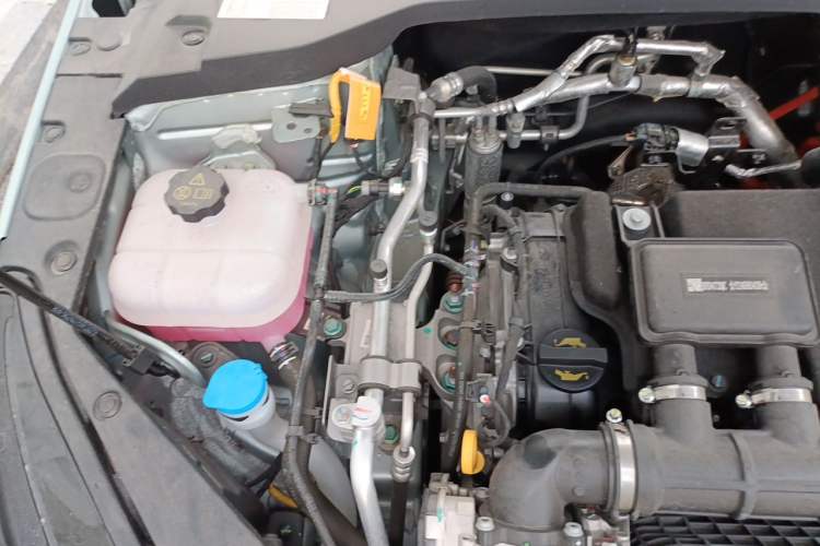 Used BYD Seal 06 New Energy 2024 DM-i 80KM Prestige Model Engine Bay Right