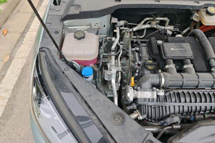 Used BYD Seal 06 New Energy 2024 DM-i 120KM Luxury Model Engine Bay Right