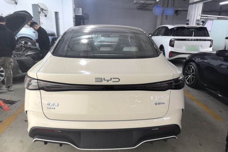 Used BYD Seal 06 New Energy 2024 DM-i 80KM Prestige Model Exterior 4