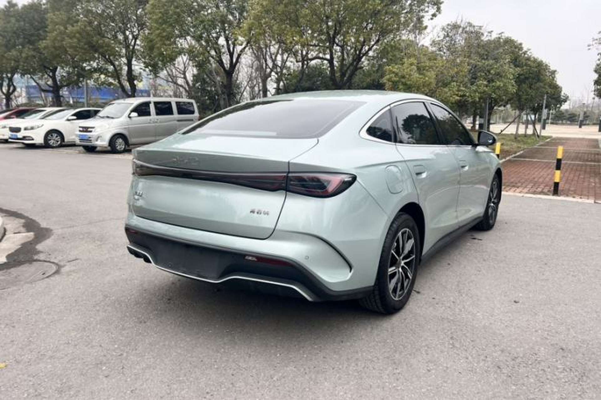 Used BYD Seal 06 New Energy 2024 DM-i 80KM Prestige Model Exterior 4