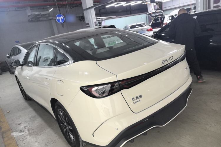 Used BYD Seal 06 New Energy 2024 DM-i 80KM Prestige Model Exterior 5