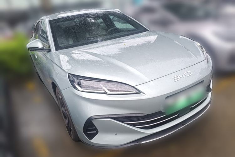 Used BYD Seal 06 New Energy 2024 DM-i 120KM Flagship Model Front Right 45 Deg