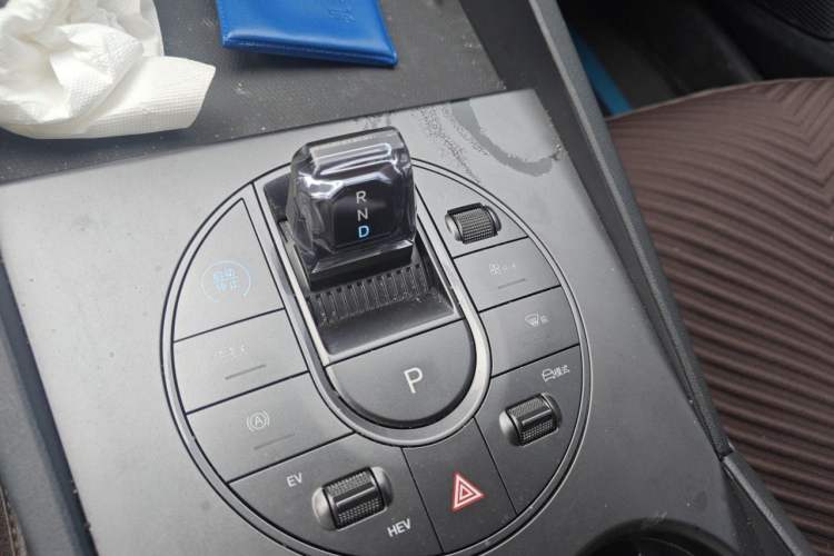 Used BYD Seal 06 New Energy 2024 DM-i 80KM Luxury Model Gear Lever