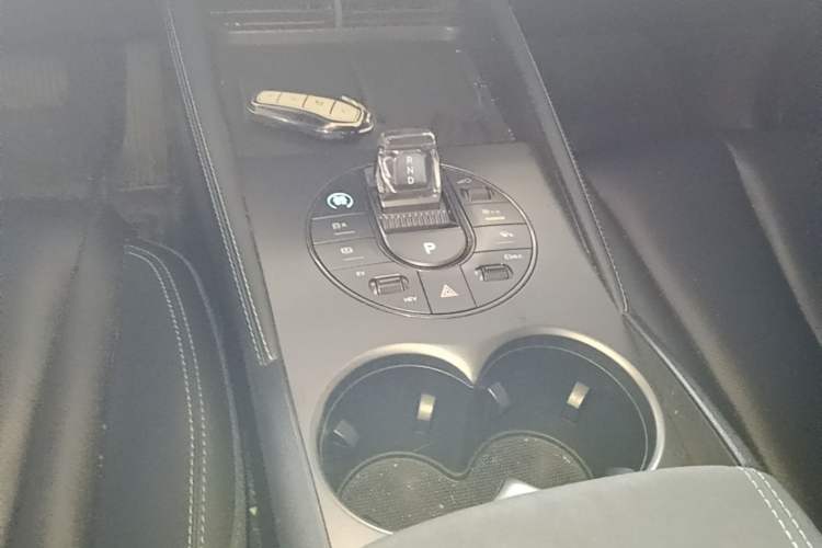 Used BYD Seal 06 New Energy 2024 DM-i 120KM Prestige Model Gear Lever