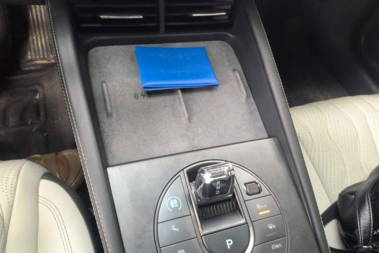 Used BYD Seal 06 New Energy 2024 DM-i 120KM Flagship Model Gear Lever