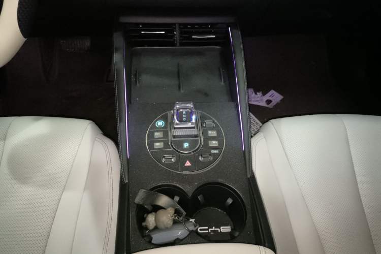 Used BYD Seal 06 New Energy 2024 DM-i 80KM Prestige Model Gear Lever