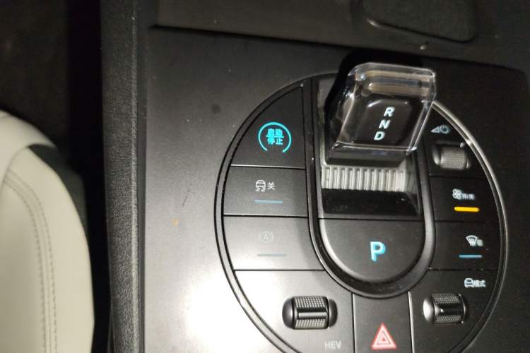Used BYD Seal 06 New Energy 2024 DM-i 80KM Luxury Model Gear Lever
