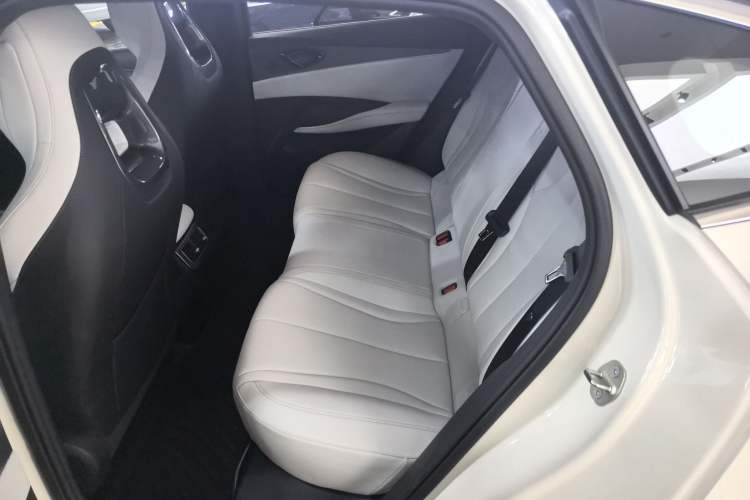Used BYD Seal 06 New Energy 2024 DM-i 80KM Prestige Model Interior 1