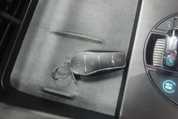 Used BYD Seal 06 New Energy 2024 DM-i 120KM Flagship Model Interior 1