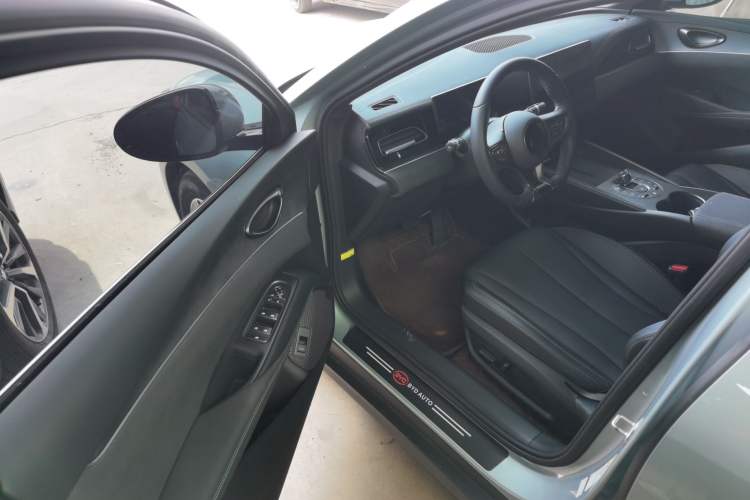 Used BYD Seal 06 New Energy 2024 DM-i 80KM Prestige Model Interior 2