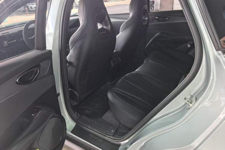 Used BYD Seal 06 New Energy 2024 DM-i 120KM Luxury Model Interior 3