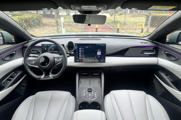 Used BYD Seal 06 New Energy 2024 DM-i 80KM Prestige Model Interior 6