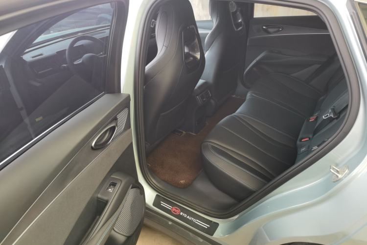 Used BYD Seal 06 New Energy 2024 DM-i 80KM Prestige Model Interior 8