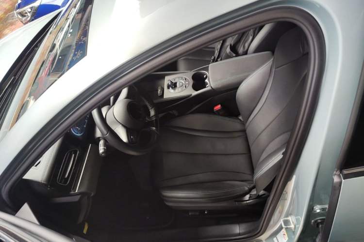 Used BYD Seal 06 New Energy 2024 DM-i 120KM Prestige Model Left Front Seat
