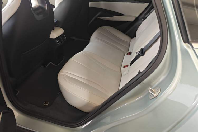 Used BYD Seal 06 New Energy 2024 DM-i 120KM Prestige Model Left Rear Seat