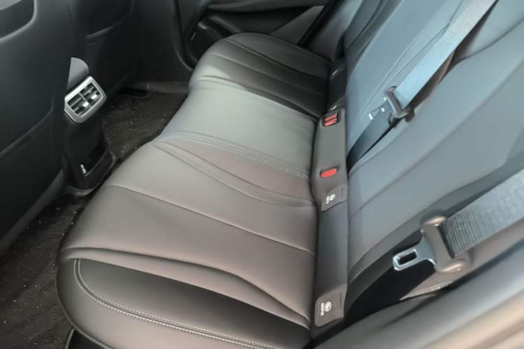 Used BYD Seal 06 New Energy 2024 DM-i 120KM Prestige Model Left Rear Seat