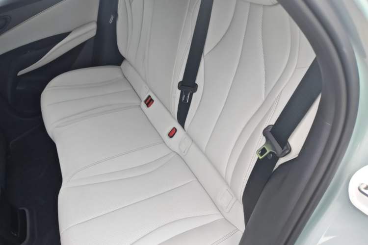 Used BYD Seal 06 New Energy 2024 DM-i 80KM Prestige Model Left Rear Seat