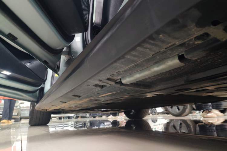 Used BYD Seal 06 New Energy 2024 DM-i 120KM Flagship Model Left Side Sill