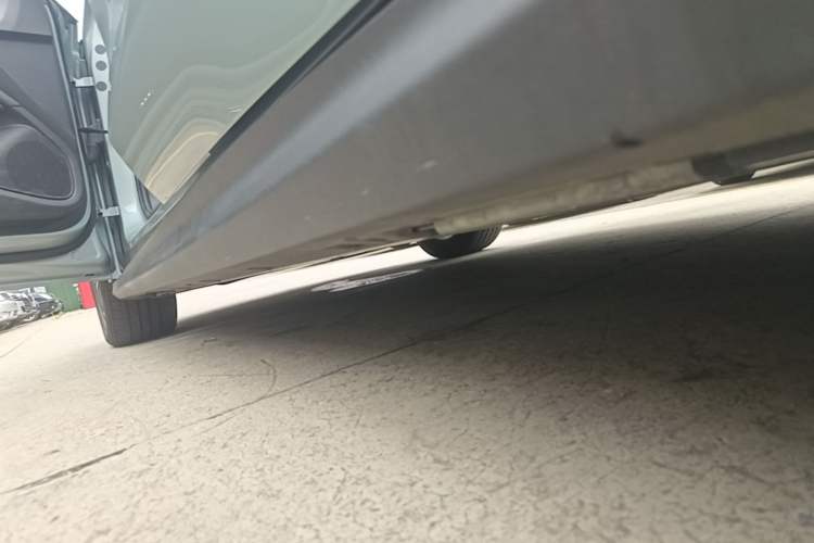 Used BYD Seal 06 New Energy 2024 DM-i 120KM Prestige Model Left Side Sill