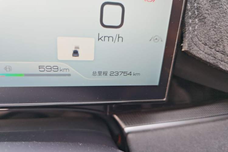 Used BYD Seal 06 New Energy 2024 DM-i 120KM Luxury Model Odometer Close Up