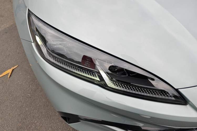 Used BYD Seal 06 New Energy 2024 DM-i 80KM Luxury Model Right Front Headlight