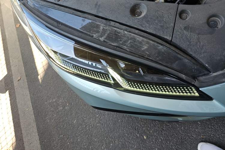 Used BYD Seal 06 New Energy 2024 DM-i 80KM Prestige Model Right Front Headlight