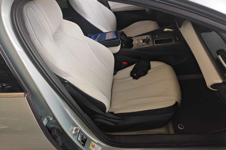 Used BYD Seal 06 New Energy 2024 DM-i 120KM Prestige Model Right Front Seat
