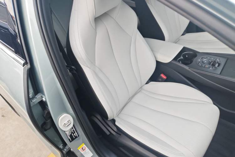 Used BYD Seal 06 New Energy 2024 DM-i 80KM Prestige Model Right Front Seat