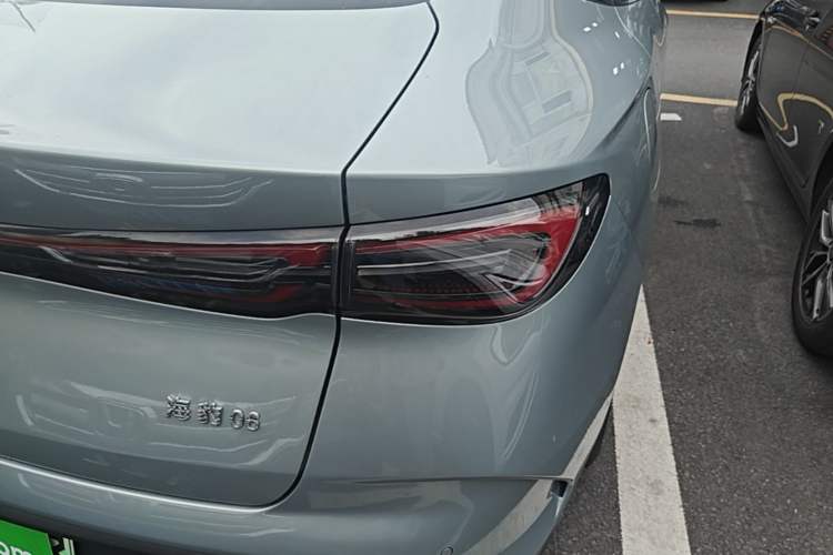 Used BYD Seal 06 New Energy 2024 DM-i 80KM Prestige Model Right Rear Taillight