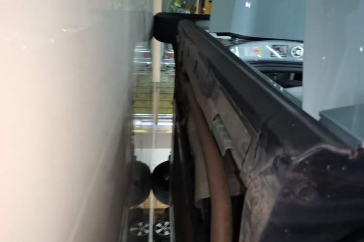 Used BYD Seal 06 New Energy 2024 DM-i 80KM Luxury Model Right Side Sill
